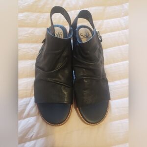 Black Leather Slingback Sandals, SOFFFT